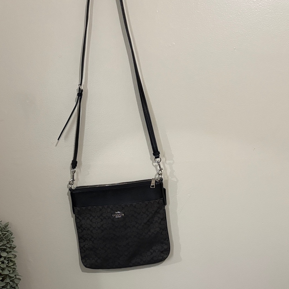 Coach Black Patterned Shoulder Bag